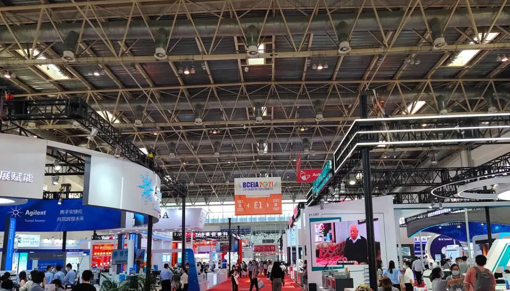 藍冠注冊展覽展示公司告訴您參加展會有哪些技巧？